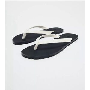 Zara White Leather Thong Sandals Size 6 New without tag